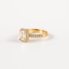 Anillo solitariocristal rectangular ajustable
